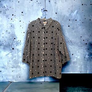 Alfred Dunner blouse plus size 2X, black-and-white with dot pattern long sleeved